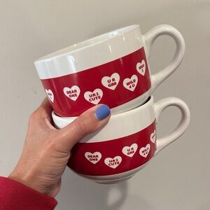 Vintage Red and White Heart Mug Set (2)
